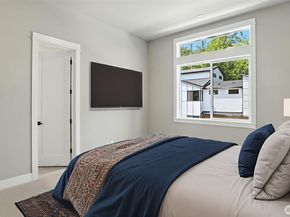 1582 213th Court NE, Sammamish WA 98074