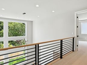 1582 213th Court NE, Sammamish WA 98074
