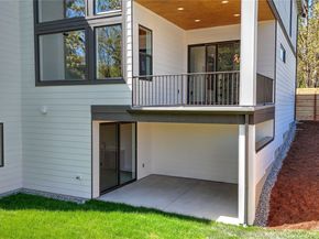 1582 213th Court NE, Sammamish WA 98074