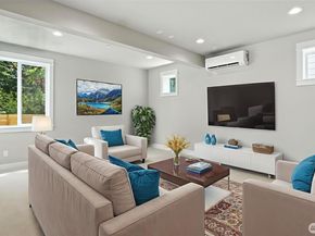 1582 213th Court NE, Sammamish WA 98074