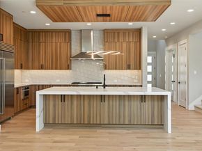1582 213th Court NE, Sammamish WA 98074