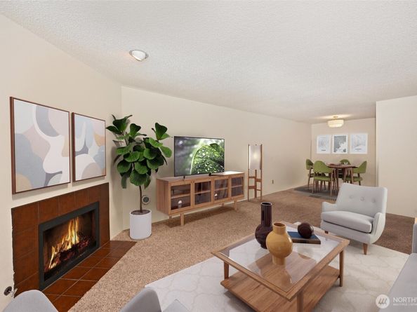 10501 8th Avenue NE 417, Seattle WA 98125
