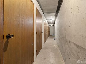 2253 Gilman Drive W 104, Seattle WA 98119