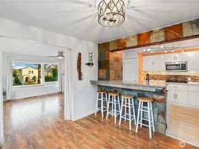 1719 Gregory Way, Bremerton WA 98337