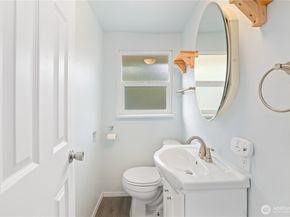 1719 Gregory Way, Bremerton WA 98337