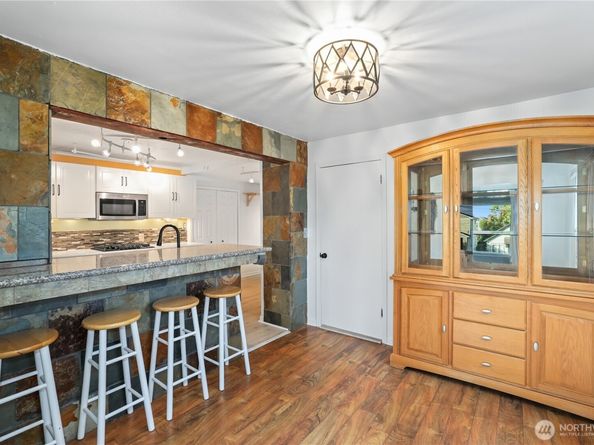 1719 Gregory Way, Bremerton WA 98337