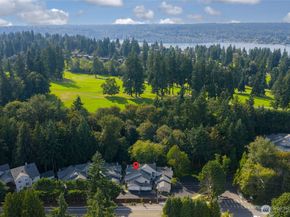 15929 67th Lane NE 3, Kenmore WA 98028