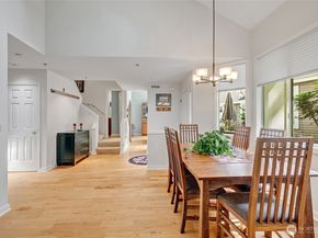 15929 67th Lane NE 3, Kenmore WA 98028