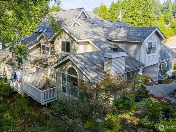 15929 67th Lane NE 3, Kenmore WA 98028