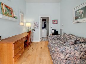 15929 67th Lane NE 3, Kenmore WA 98028