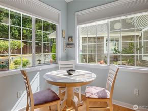 15929 67th Lane NE 3, Kenmore WA 98028