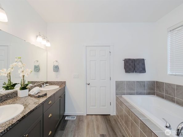 4463 Bristol Lane SE, Port Orchard WA 98366