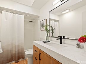12716 87th Court NE, Kirkland WA 98034