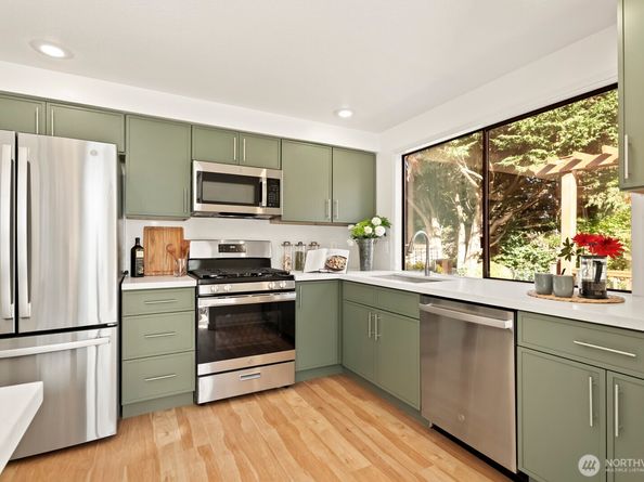 12716 87th Court NE, Kirkland WA 98034