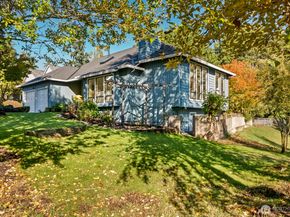 12716 87th Court NE, Kirkland WA 98034