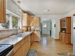 506 S Trenton, Seattle WA 98108