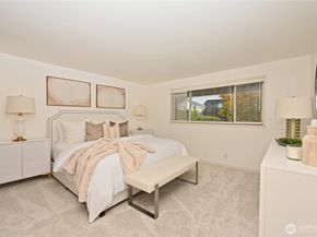 233 3rd Avenue S 304, Edmonds WA 98020