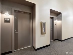 4422 Bagley Avenue N 303, Seattle WA 98103