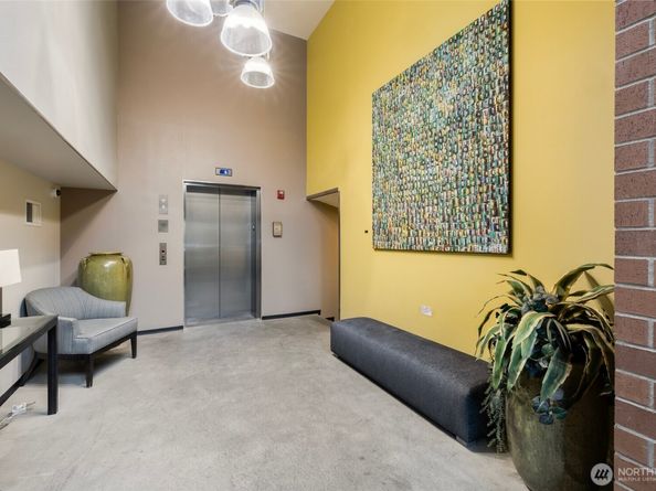 4422 Bagley Avenue N 303, Seattle WA 98103