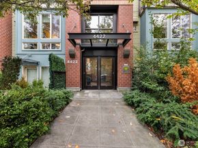 4422 Bagley Avenue N 303, Seattle WA 98103