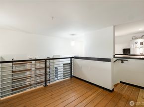 4422 Bagley Avenue N 303, Seattle WA 98103