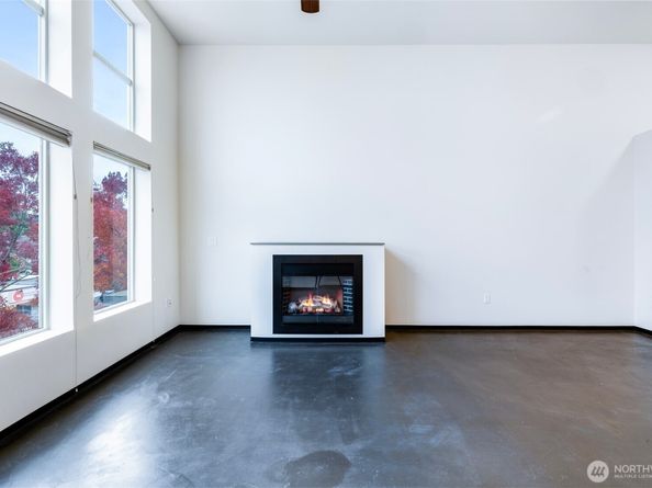 4422 Bagley Avenue N 303, Seattle WA 98103