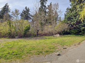 1251 S 230th Street, Des Moines WA 98198