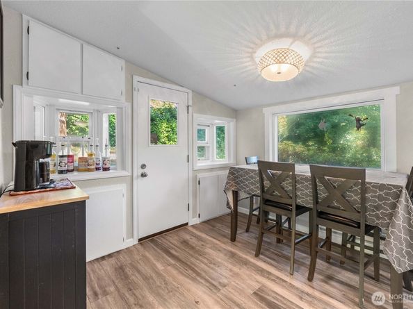 1251 S 230th Street, Des Moines WA 98198