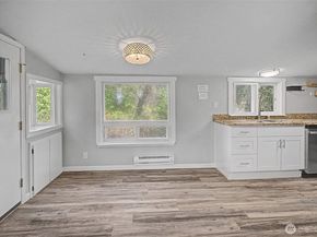1251 S 230th Street, Des Moines WA 98198