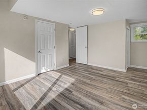 1251 S 230th Street, Des Moines WA 98198