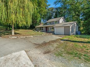 1251 S 230th Street, Des Moines WA 98198