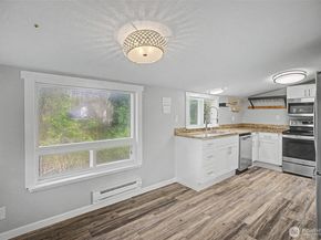 1251 S 230th Street, Des Moines WA 98198