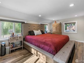 1251 S 230th Street, Des Moines WA 98198