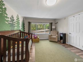 1251 S 230th Street, Des Moines WA 98198