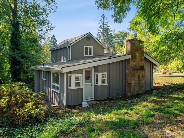 1251 S 230th Street, Des Moines WA 98198