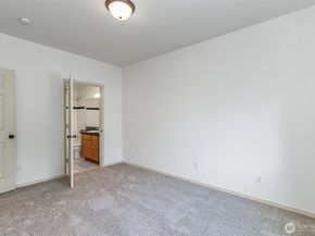 14821 29th Avenue W. K101, Lynnwood WA 98087