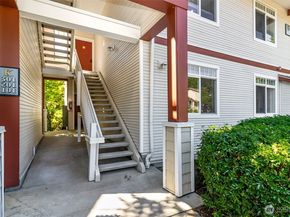 14821 29th Avenue W. K101, Lynnwood WA 98087