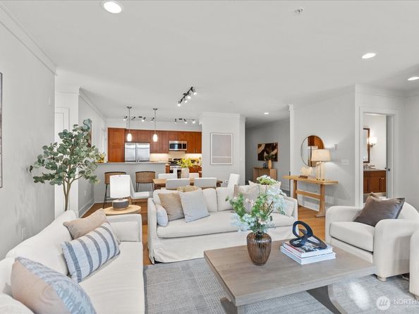 55 Pine Street 203, Edmonds WA 98020