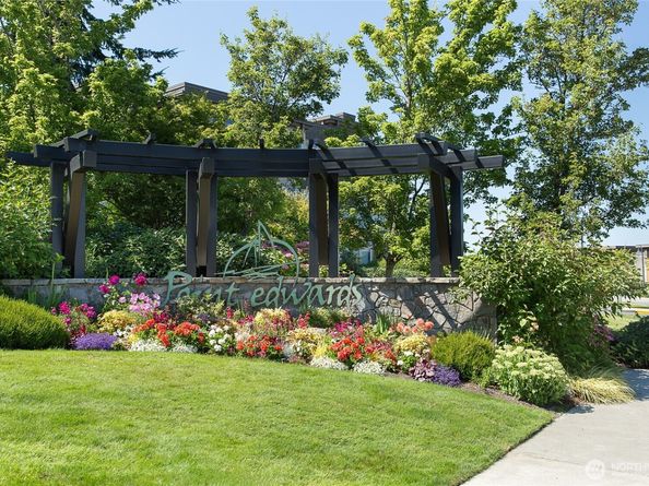 55 Pine Street 203, Edmonds WA 98020