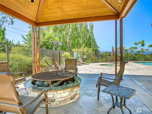 55 Pine Street 203, Edmonds WA 98020