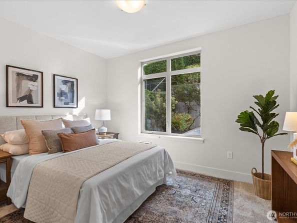 55 Pine Street 203, Edmonds WA 98020