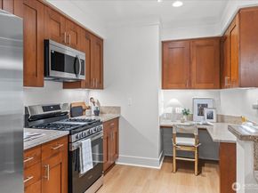 55 Pine Street 203, Edmonds WA 98020