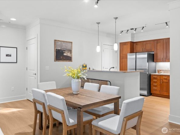 55 Pine Street 203, Edmonds WA 98020