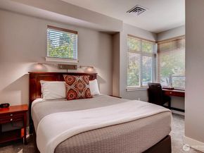 55 Pine Street 203, Edmonds WA 98020