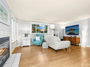 15865 Northup Way 41, Bellevue WA 98008