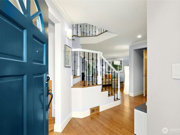 15865 Northup Way 41, Bellevue WA 98008