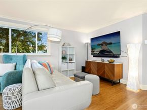 15865 Northup Way 41, Bellevue WA 98008