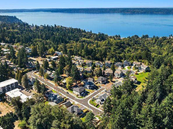 12342 13th Place SW 1A, Burien WA 98146