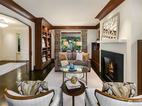 1065 Summit Avenue E, Seattle WA 98102