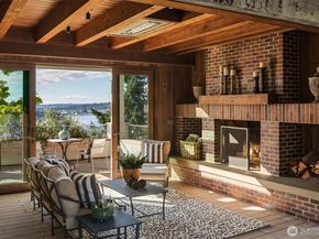 1065 Summit Avenue E, Seattle WA 98102